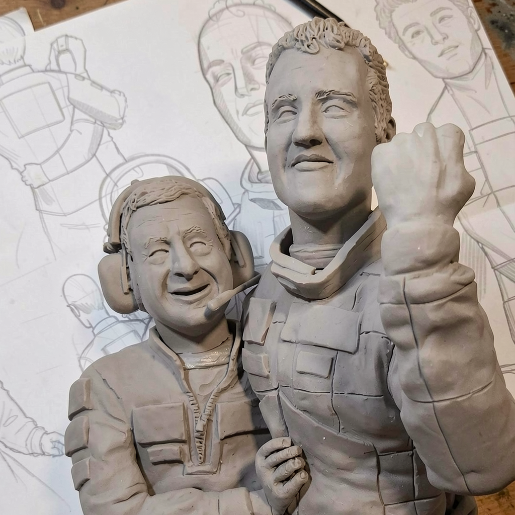 Michael Schumacher e Jean Toadt con bozzetti - scultura artigianale in Super Sculpey - Bellavere Abano Terme gioielleria Karatis