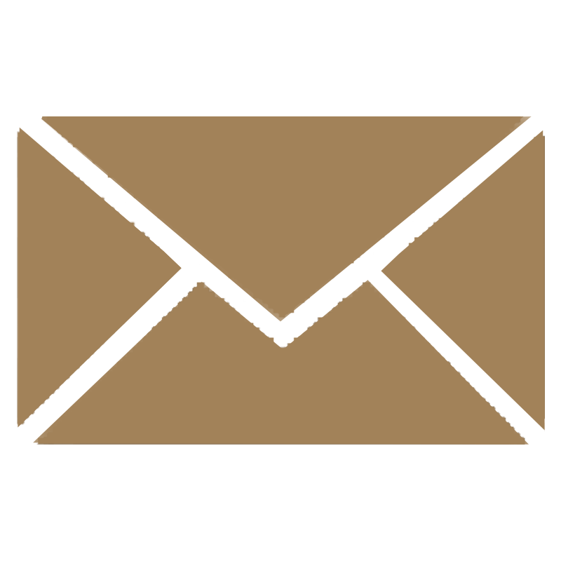 inviaci una email